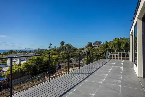 Exterior - 5762 Bellevue Ave, La Jolla, CA 92037 photo 3 of 13