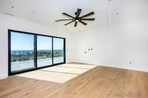 Bedroom - 5762 Bellevue Ave, La Jolla, CA 92037 photo 3 of 11