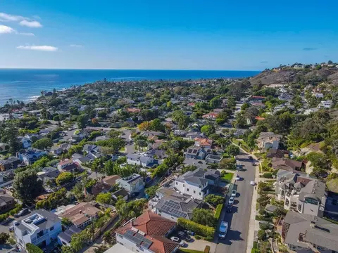 View/Area - 5762 Bellevue Ave, La Jolla, CA 92037 photo 7 of 14