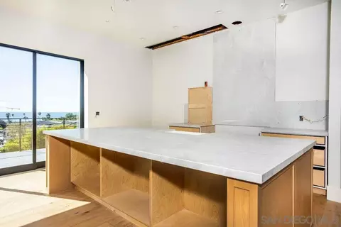 Kitchen - 5762 Bellevue Ave, La Jolla, CA 92037 photo 1 of 3