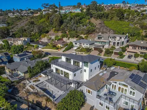 View/Area - 5762 Bellevue Ave, La Jolla, CA 92037 photo 13 of 14