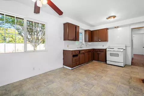 1276 E Johnston Ave, Hemet, CA 92543 photo 7