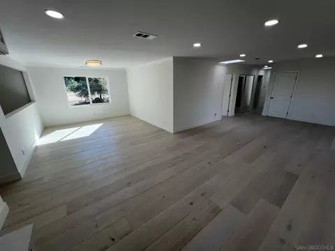 Living - 17743 Highway 67, Ramona, CA 92065 photo 2 of 4