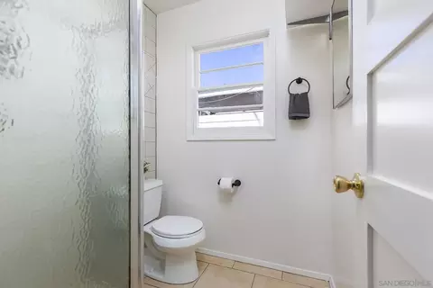 Bath - 3946 Paula St, La Mesa, CA 91941 photo 3 of 3