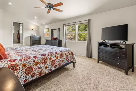 Bedroom - 10118 Langley Ct, Escondido, CA 92026 photo 1 of 4
