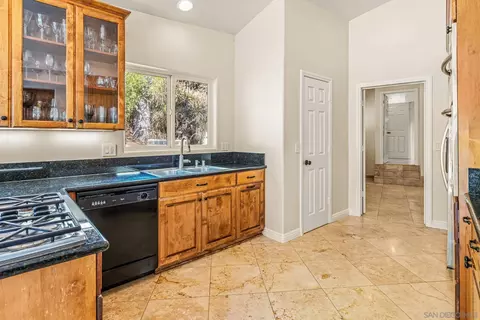 Kitchen - 10118 Langley Ct, Escondido, CA 92026 photo 2 of 4