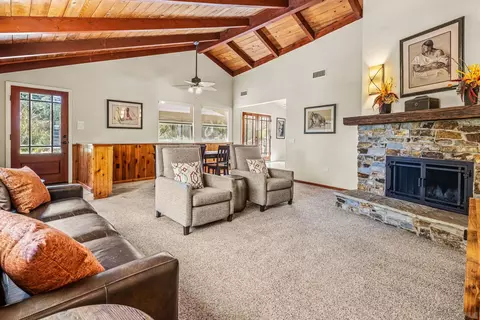 Living - 10118 Langley Ct, Escondido, CA 92026 photo 3 of 3