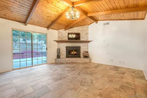 Living - 23003 Arjo Ln, Ramona, CA 92065 photo 3 of 3