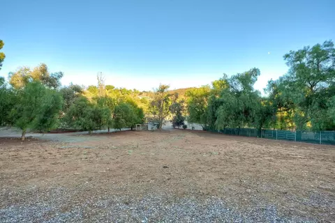 Exterior - 23003 Arjo Ln, Ramona, CA 92065 photo 14 of 21