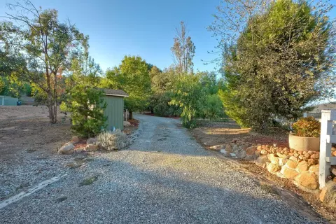 Exterior - 23003 Arjo Ln, Ramona, CA 92065 photo 10 of 21