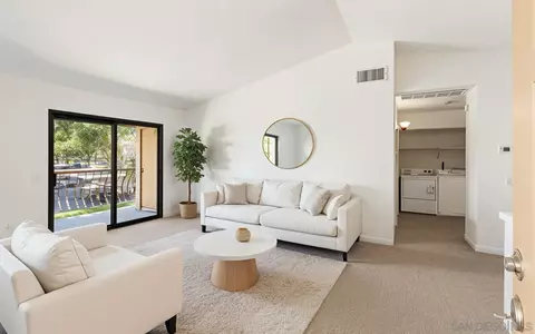 12191 Cuyamaca College Dr E #712, El Cajon, CA 92019