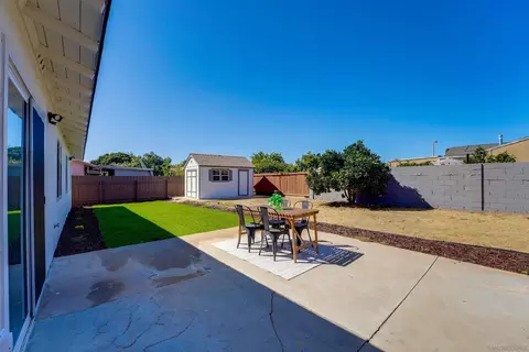 Exterior - 4816 Siesta Dr, Oceanside, CA 92057 photo 3 of 5