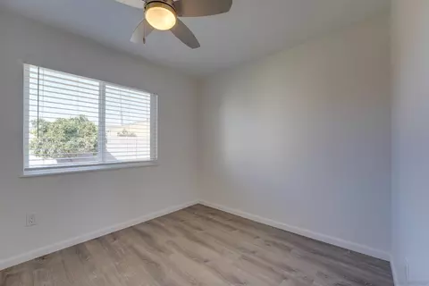 Bedroom - 4816 Siesta Dr, Oceanside, CA 92057 photo 1 of 4