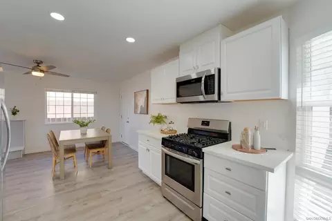 Kitchen - 4816 Siesta Dr, Oceanside, CA 92057 photo 2 of 3