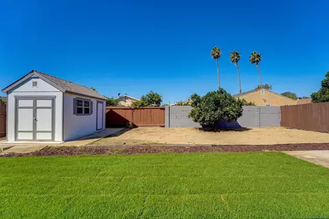 Exterior - 4816 Siesta Dr, Oceanside, CA 92057 photo 5 of 5