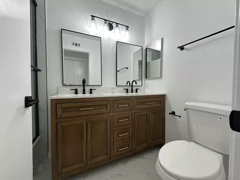 Bath - 213 Festival Dr, Oceanside, CA 92057 photo 2 of 3