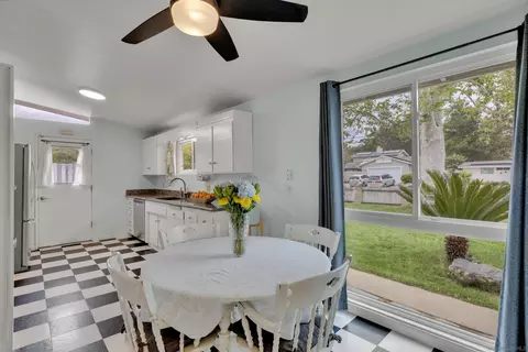 Dining - 13834 Tobiasson Rd, Poway, CA 92064 photo 1 of 1
