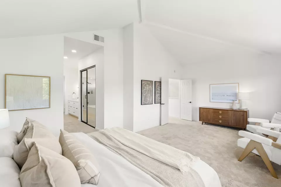 Bedroom - 1240 Ladera Linda, Del Mar, CA 92014 photo 3 of 5