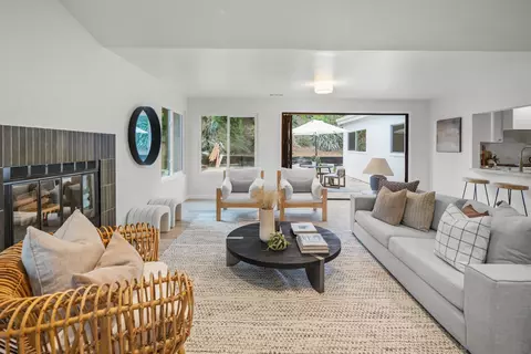 Living - 4103 Isle Dr, Carlsbad, CA 92008 photo 2 of 4