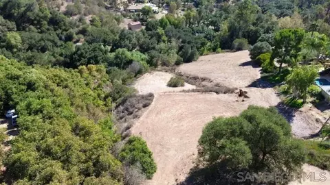 0 Gird Rd #D6, Fallbrook, CA 92028