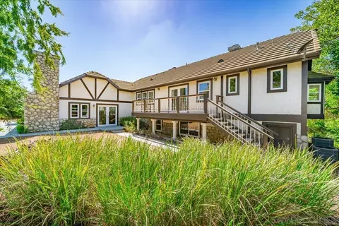 Exterior - 2114 Vista Valle Verde Dr, Fallbrook, CA 92028 photo 12 of 12