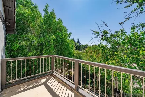 Exterior - 2114 Vista Valle Verde Dr, Fallbrook, CA 92028 photo 8 of 12