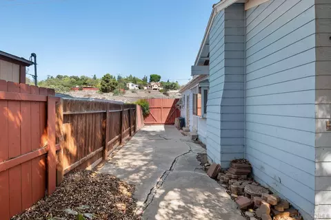 10531 Campo Rd, Spring Valley, CA 91978 photo 25