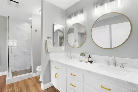 Bath - 9546 Sage Hill Way, Escondido, CA 92026 photo 3 of 6