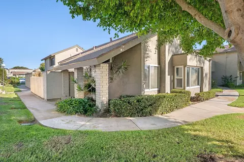 10812 Lamentin Ct, San Diego, CA 92124