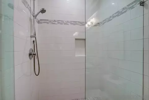 Bath - 240 B Ave, Coronado, CA 92118 photo 8 of 8