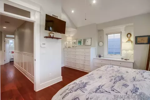 Bedroom - 240 B Ave, Coronado, CA 92118 photo 4 of 11