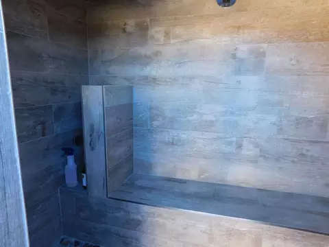 Bath - 1079 Cosmo Ave, El Cajon, CA 92019 photo 3 of 4