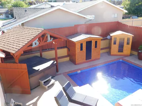 Exterior - 1079 Cosmo Ave, El Cajon, CA 92019 photo 6 of 14