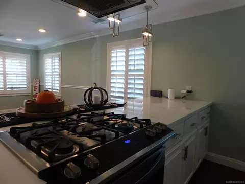 Kitchen - 1079 Cosmo Ave, El Cajon, CA 92019 photo 6 of 10
