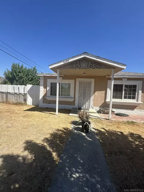 5295 36th St, Riverside, CA 92509