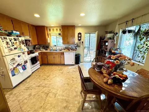 Kitchen - 8733 Winter Gdns, Lakeside, CA 92040 photo 1 of 2