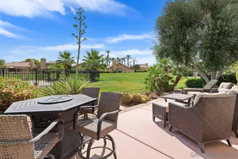 6 La Jolla Dr, Palm Desert, CA 92260