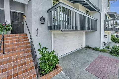 8127 Caminito Mallorca, La Jolla, CA 92037