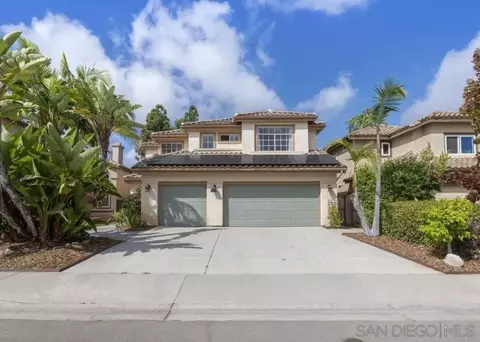 1632 Mountain Pass Cir, Vista, CA 92081