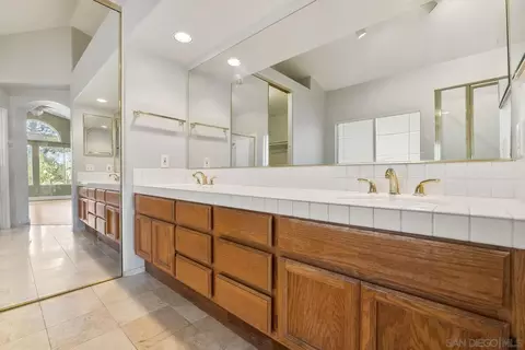 1632 Mountain Pass Cir, Vista, CA 92081 photo 27