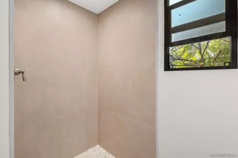 Bath - 8648 Valley View Trl, Pine Valley, CA 91962 photo 4 of 4