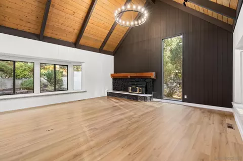 Living - 8648 Valley View Trl, Pine Valley, CA 91962 photo 3 of 4