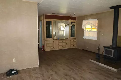 Living - 4747 Oak Crst #48, Fallbrook, CA 92028 photo 3 of 4