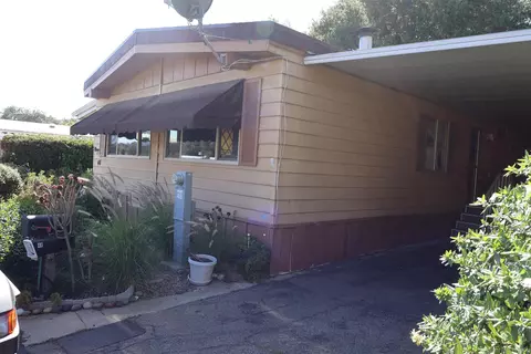 Exterior - 4747 Oak Crst #48, Fallbrook, CA 92028 photo 3 of 8