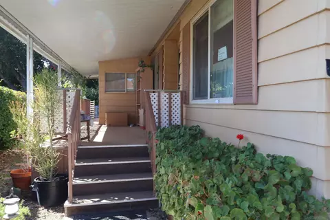 Exterior - 4747 Oak Crst #48, Fallbrook, CA 92028 photo 4 of 8
