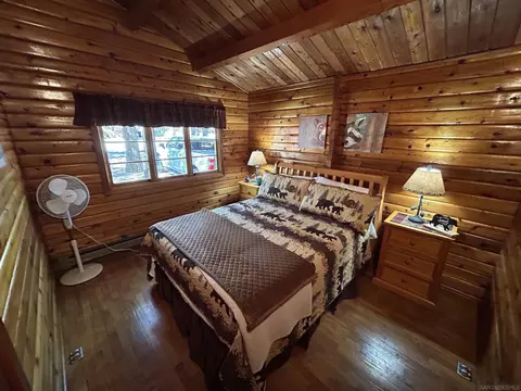 Bedroom - 331 Maple Ln, Sugarloaf, CA 92386 photo 3 of 3