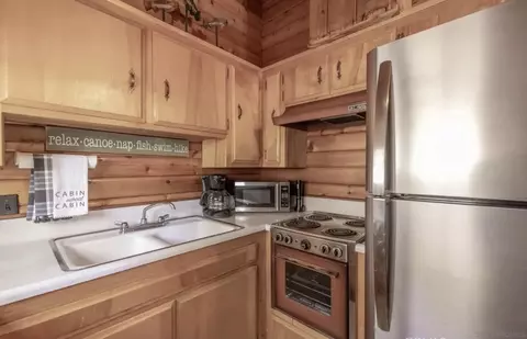 Kitchen - 331 Maple Ln, Sugarloaf, CA 92386 photo 1 of 4