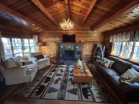 Living - 331 Maple Ln, Sugarloaf, CA 92386 photo 4 of 4
