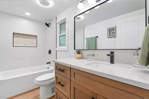 Bath - 12216 Holland Rd, Poway, CA 92064 photo 1 of 4