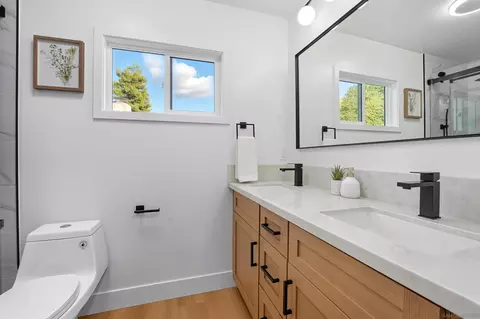 Bath - 12216 Holland Rd, Poway, CA 92064 photo 4 of 4